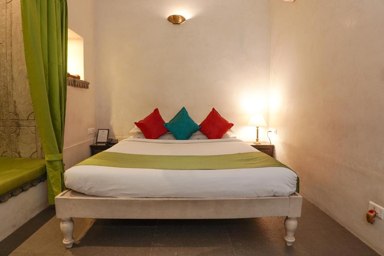 Madri Haveli Hotel Udaipur Exterior photo